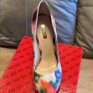 GUESS Multicolor Watercolor Print High Heel Pump